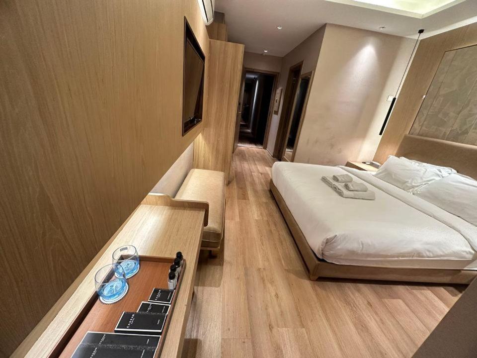 Sf Hotel Penthouse Residences Phnom Pen Exterior foto